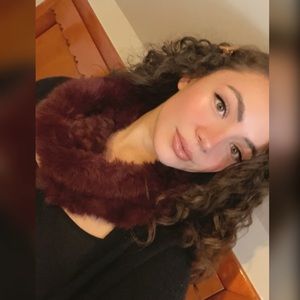 NWOT Burgundy Wrap Genuine Rabbit Scarf